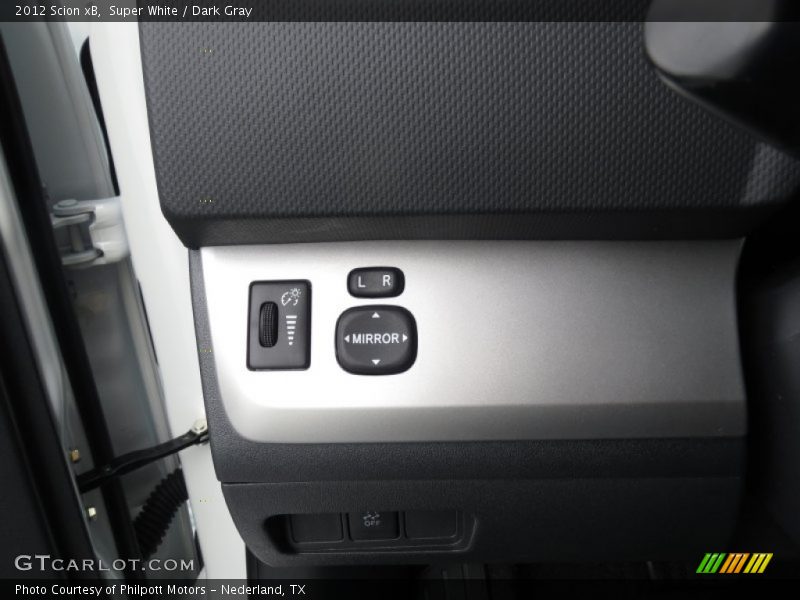 Super White / Dark Gray 2012 Scion xB