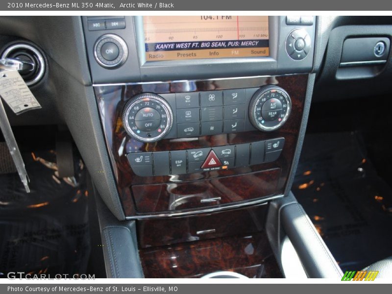 Arctic White / Black 2010 Mercedes-Benz ML 350 4Matic