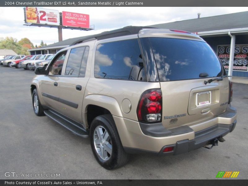 Sandstone Metallic / Light Cashmere 2004 Chevrolet TrailBlazer EXT LS 4x4