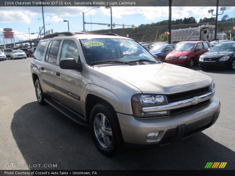 Sandstone Metallic / Light Cashmere 2004 Chevrolet TrailBlazer EXT LS 4x4