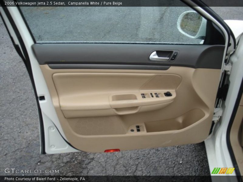 Campanella White / Pure Beige 2006 Volkswagen Jetta 2.5 Sedan