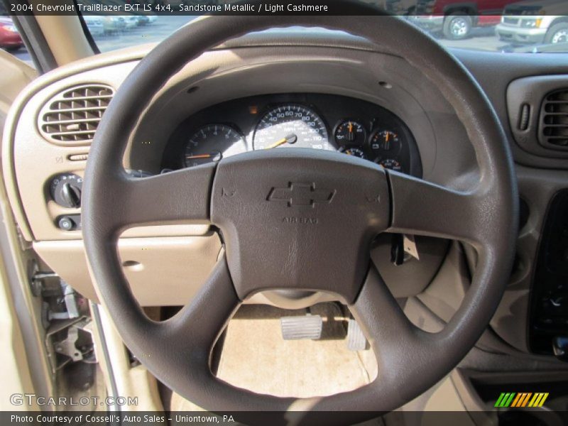 Sandstone Metallic / Light Cashmere 2004 Chevrolet TrailBlazer EXT LS 4x4