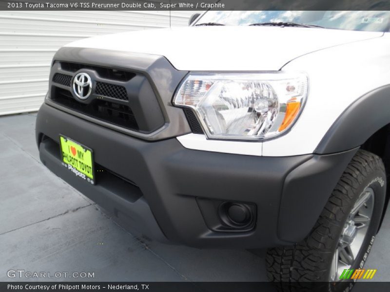 Super White / Graphite 2013 Toyota Tacoma V6 TSS Prerunner Double Cab