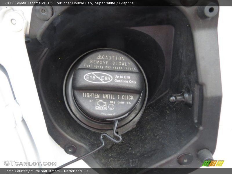 Super White / Graphite 2013 Toyota Tacoma V6 TSS Prerunner Double Cab