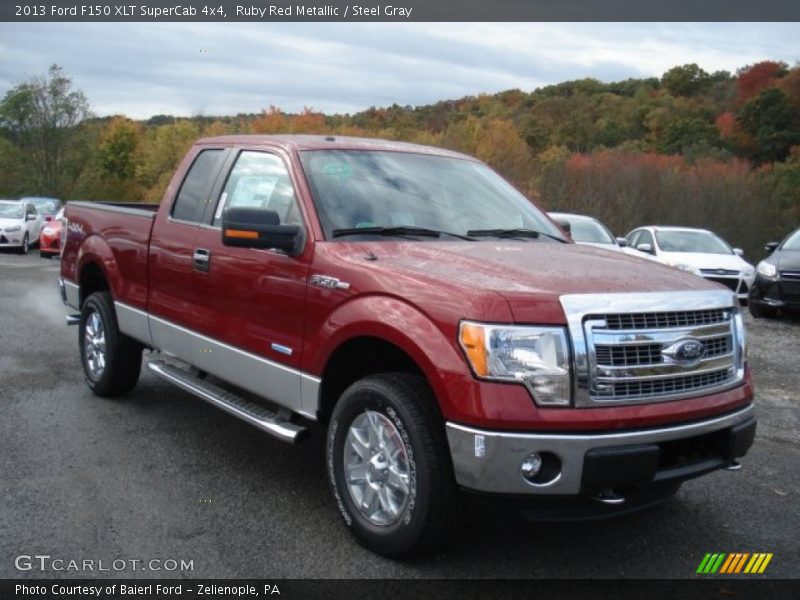 Front 3/4 View of 2013 F150 XLT SuperCab 4x4