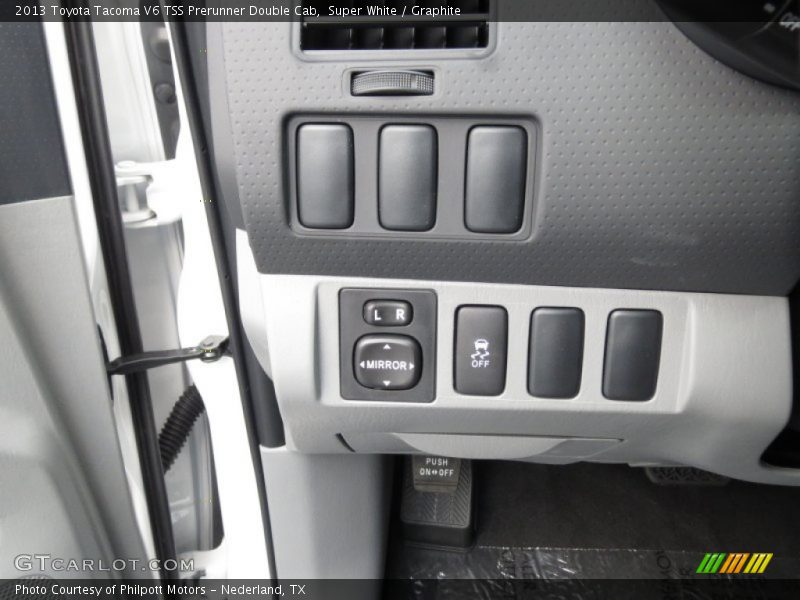 Controls of 2013 Tacoma V6 TSS Prerunner Double Cab