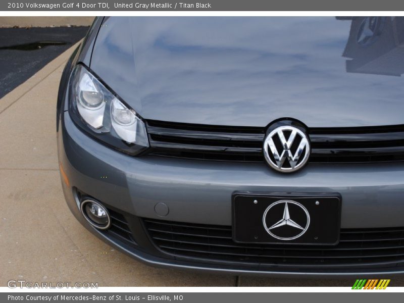 United Gray Metallic / Titan Black 2010 Volkswagen Golf 4 Door TDI