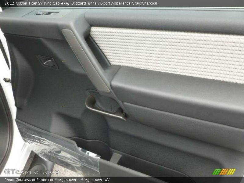 Blizzard White / Sport Apperance Gray/Charcoal 2012 Nissan Titan SV King Cab 4x4