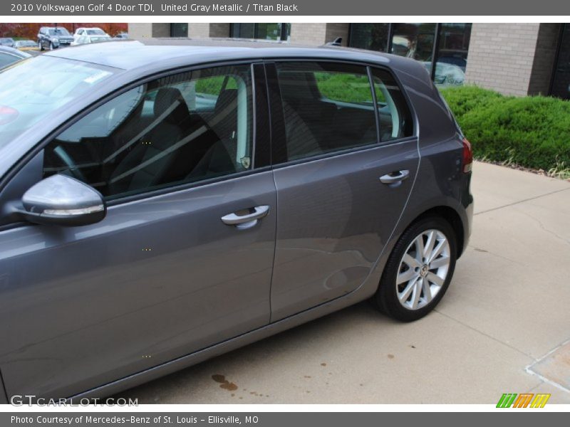 United Gray Metallic / Titan Black 2010 Volkswagen Golf 4 Door TDI