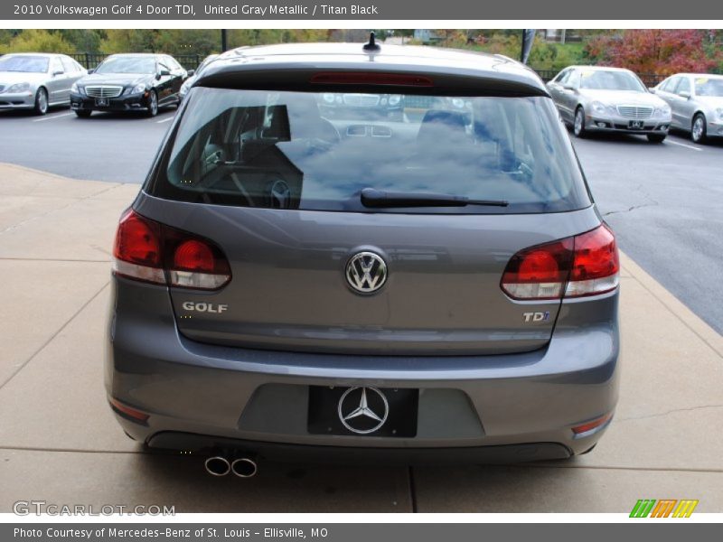 United Gray Metallic / Titan Black 2010 Volkswagen Golf 4 Door TDI