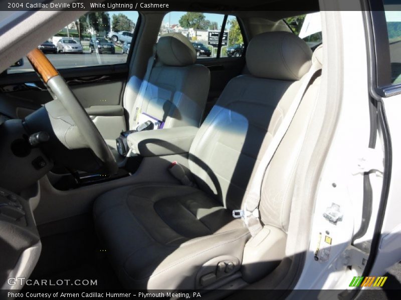 White Lightning / Cashmere 2004 Cadillac DeVille DTS