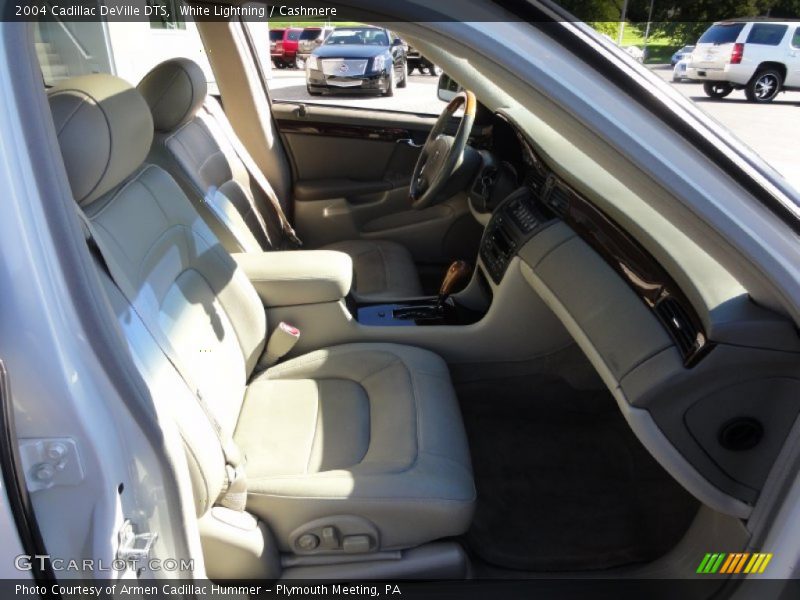 White Lightning / Cashmere 2004 Cadillac DeVille DTS