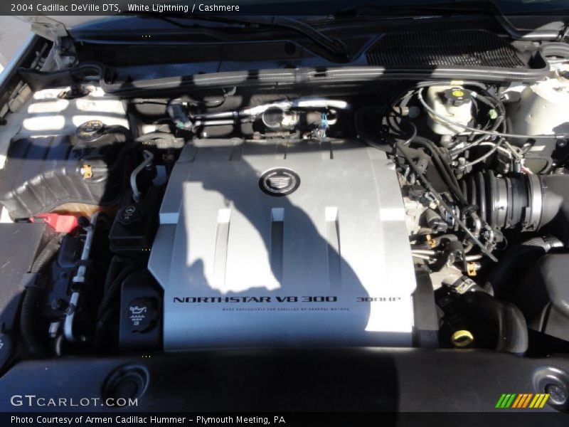 White Lightning / Cashmere 2004 Cadillac DeVille DTS