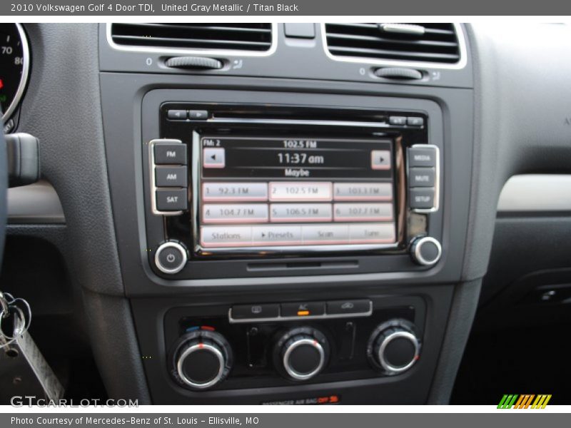 United Gray Metallic / Titan Black 2010 Volkswagen Golf 4 Door TDI