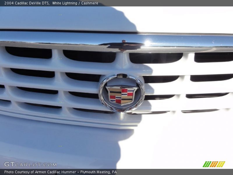 White Lightning / Cashmere 2004 Cadillac DeVille DTS