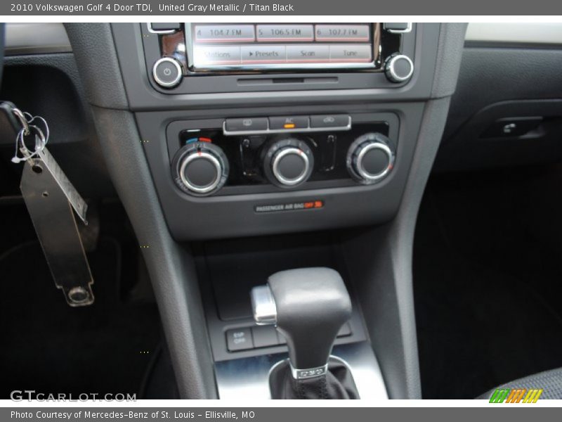United Gray Metallic / Titan Black 2010 Volkswagen Golf 4 Door TDI