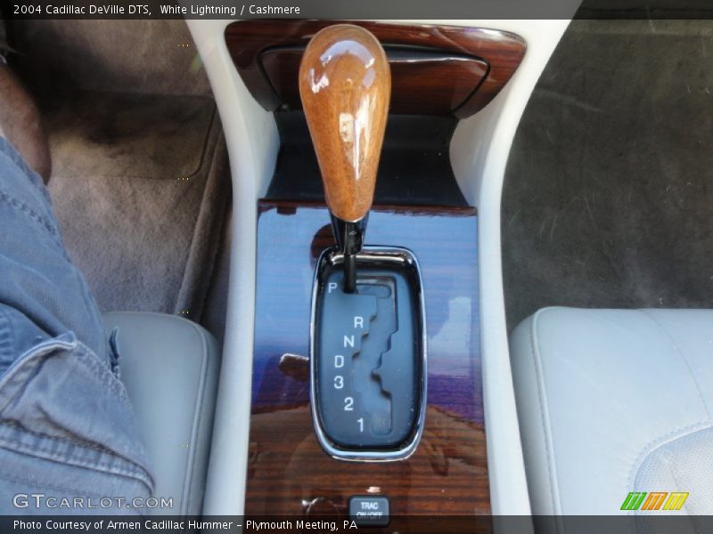 White Lightning / Cashmere 2004 Cadillac DeVille DTS