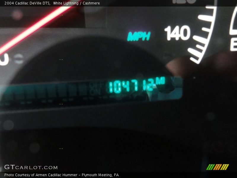 White Lightning / Cashmere 2004 Cadillac DeVille DTS