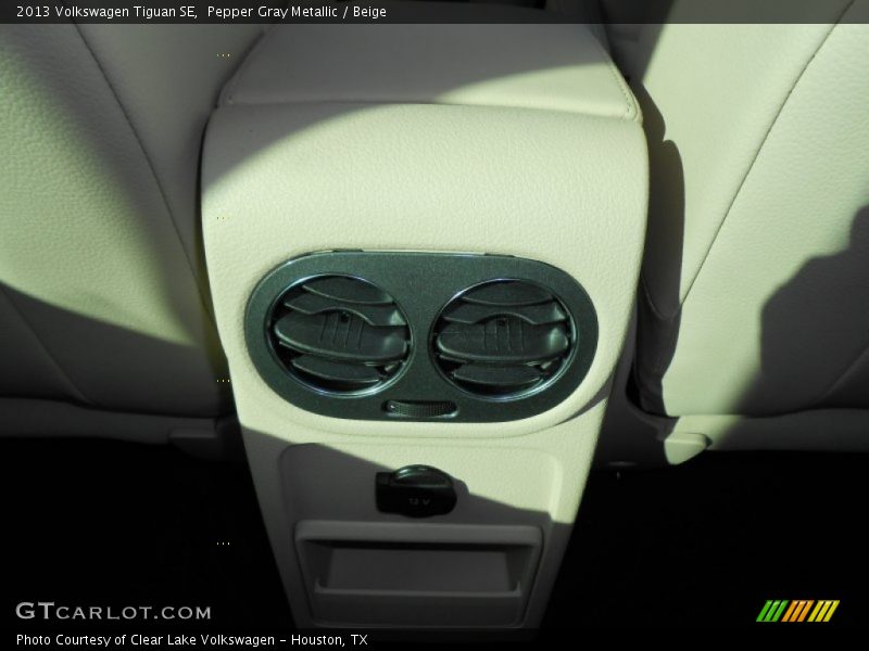 Pepper Gray Metallic / Beige 2013 Volkswagen Tiguan SE