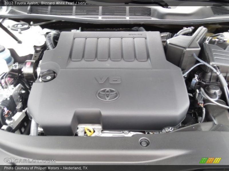 Blizzard White Pearl / Ivory 2012 Toyota Avalon