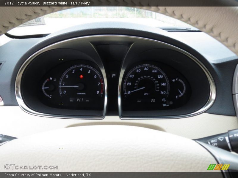 Blizzard White Pearl / Ivory 2012 Toyota Avalon