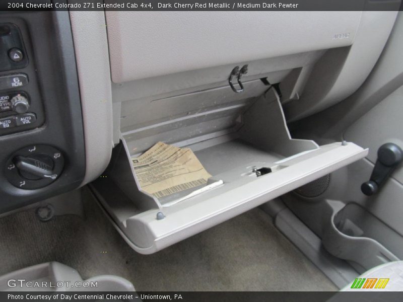 Dark Cherry Red Metallic / Medium Dark Pewter 2004 Chevrolet Colorado Z71 Extended Cab 4x4
