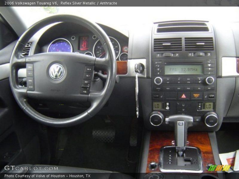 Reflex Silver Metallic / Anthracite 2006 Volkswagen Touareg V6