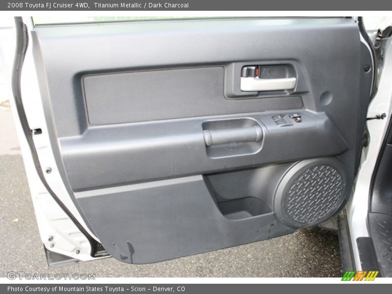 Titanium Metallic / Dark Charcoal 2008 Toyota FJ Cruiser 4WD