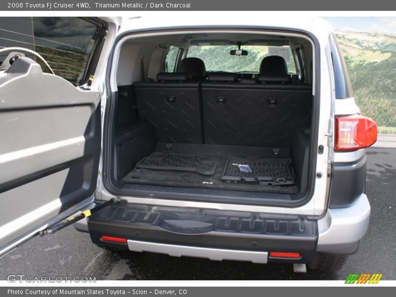 Titanium Metallic / Dark Charcoal 2008 Toyota FJ Cruiser 4WD