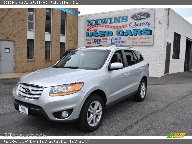 Radiant Silver / Gray 2010 Hyundai Santa Fe SE 4WD