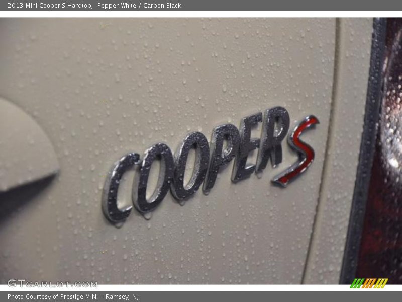 Pepper White / Carbon Black 2013 Mini Cooper S Hardtop