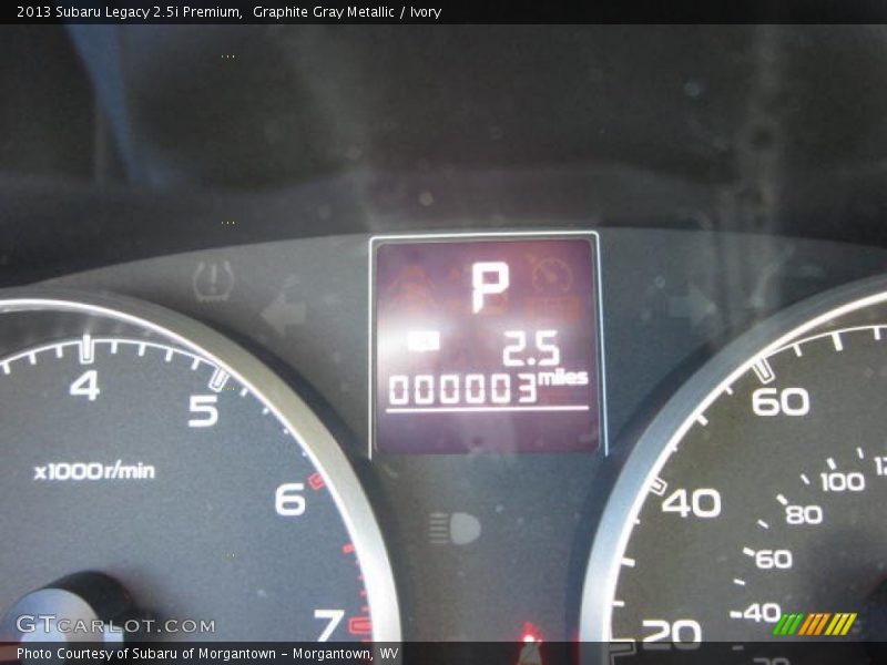 Graphite Gray Metallic / Ivory 2013 Subaru Legacy 2.5i Premium