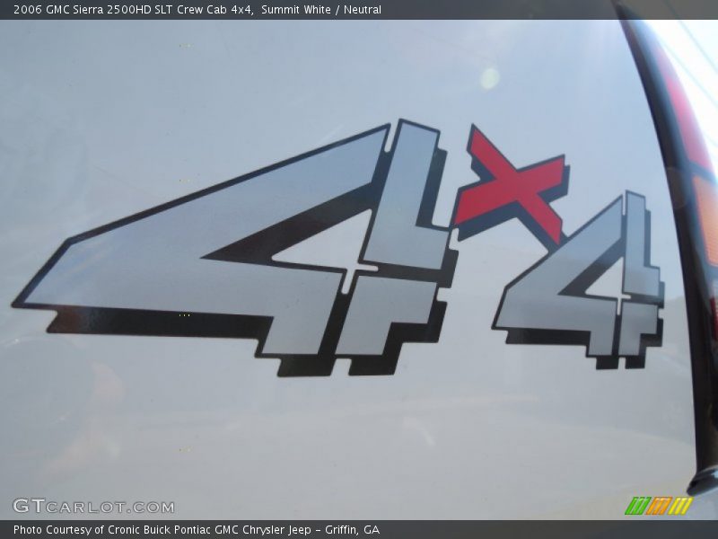 Summit White / Neutral 2006 GMC Sierra 2500HD SLT Crew Cab 4x4