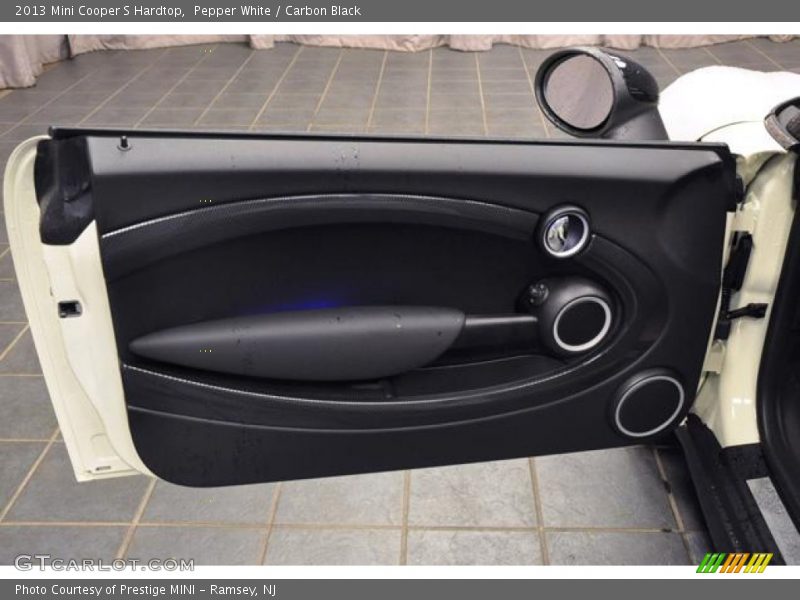 Pepper White / Carbon Black 2013 Mini Cooper S Hardtop