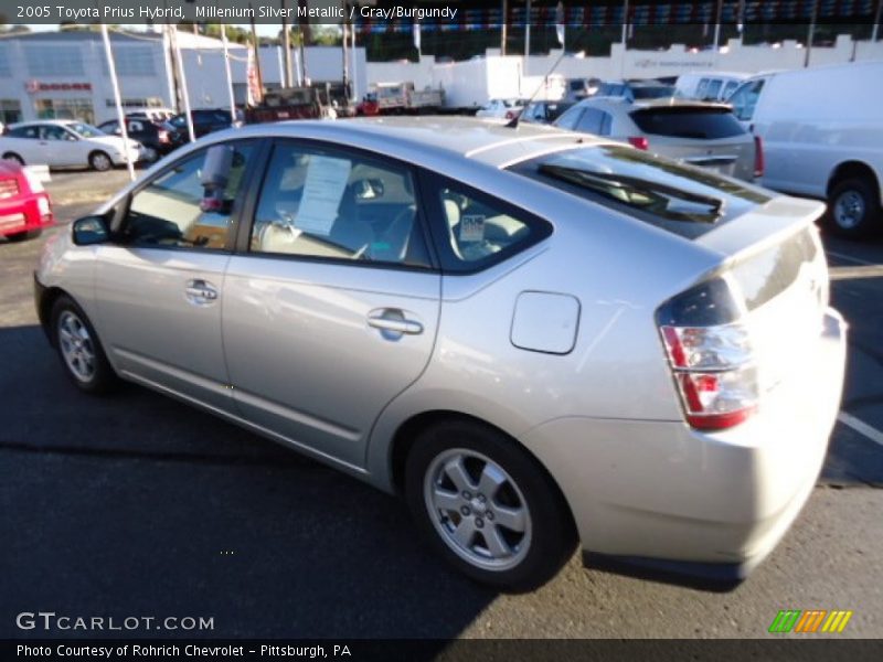 Millenium Silver Metallic / Gray/Burgundy 2005 Toyota Prius Hybrid