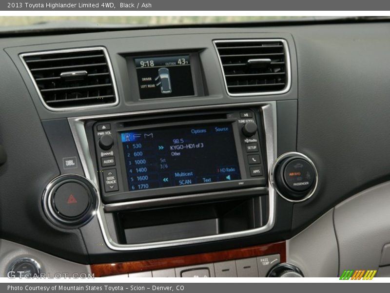 Black / Ash 2013 Toyota Highlander Limited 4WD