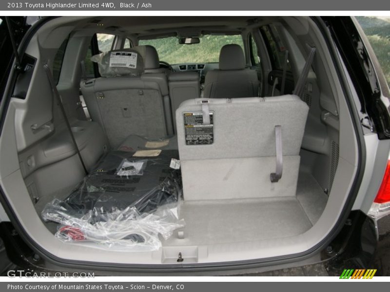 Black / Ash 2013 Toyota Highlander Limited 4WD