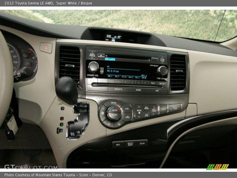 Super White / Bisque 2013 Toyota Sienna LE AWD