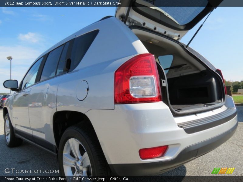 Bright Silver Metallic / Dark Slate Gray 2012 Jeep Compass Sport