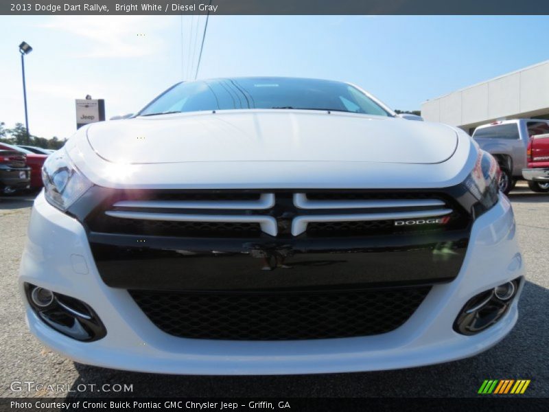Bright White / Diesel Gray 2013 Dodge Dart Rallye