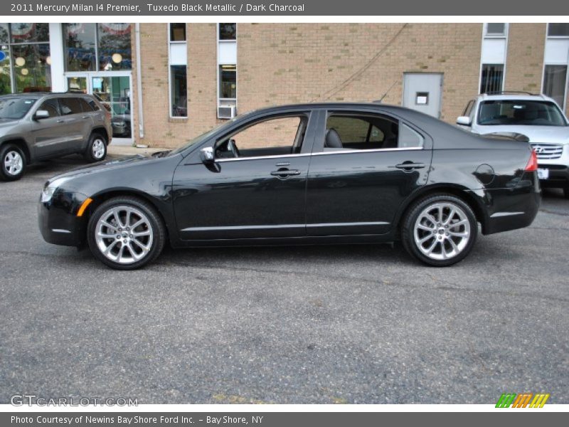 Tuxedo Black Metallic / Dark Charcoal 2011 Mercury Milan I4 Premier