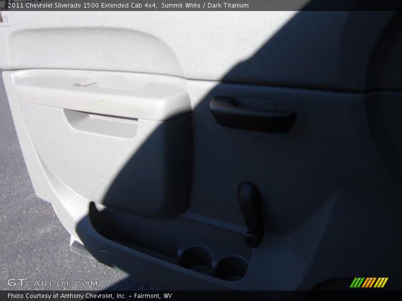 Summit White / Dark Titanium 2011 Chevrolet Silverado 1500 Extended Cab 4x4