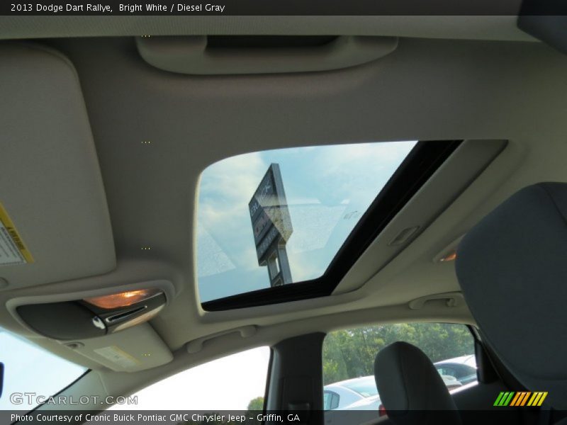 Bright White / Diesel Gray 2013 Dodge Dart Rallye
