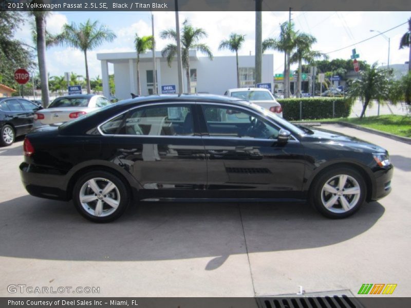 Black / Titan Black 2012 Volkswagen Passat 2.5L SE