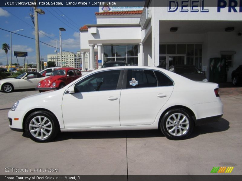 Candy White / Cornsilk Beige 2010 Volkswagen Jetta SE Sedan