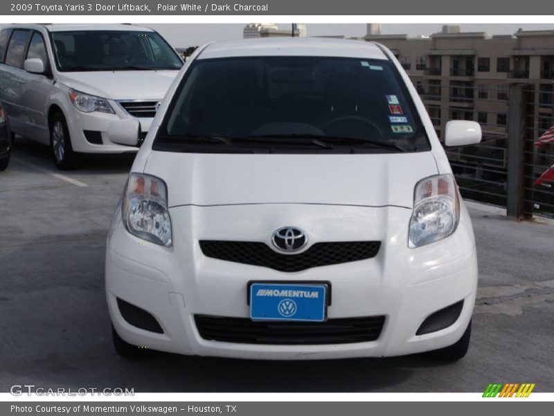 Polar White / Dark Charcoal 2009 Toyota Yaris 3 Door Liftback
