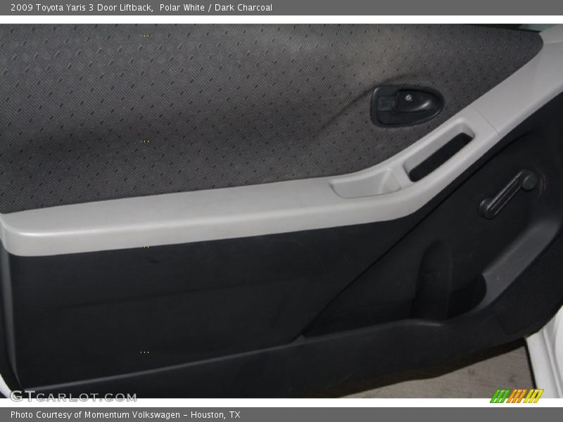 Polar White / Dark Charcoal 2009 Toyota Yaris 3 Door Liftback