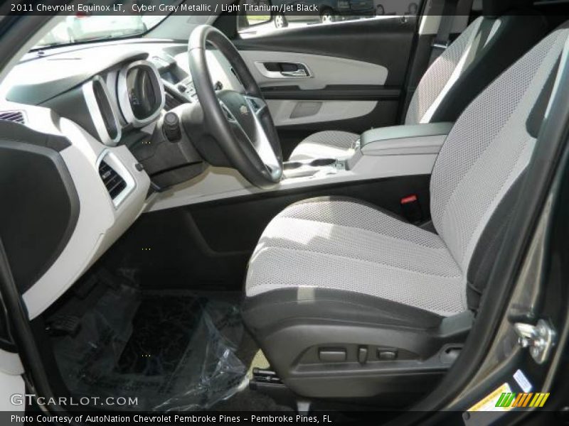 Cyber Gray Metallic / Light Titanium/Jet Black 2011 Chevrolet Equinox LT