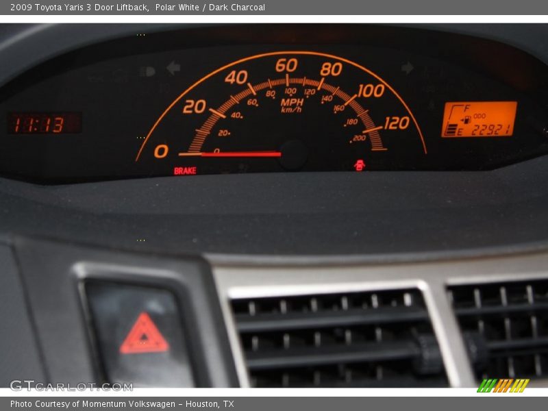 Polar White / Dark Charcoal 2009 Toyota Yaris 3 Door Liftback