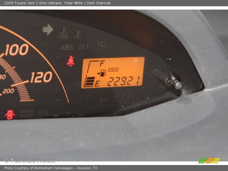 Polar White / Dark Charcoal 2009 Toyota Yaris 3 Door Liftback